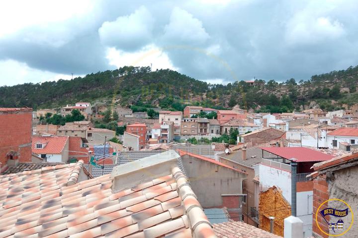 CASA EN VENTA EN VILLAR DEL HUMO PARA REFORMAR photo 0