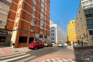 PISO EN VENTA EN PLENO CENTRO CON ASCENSOR photo 0