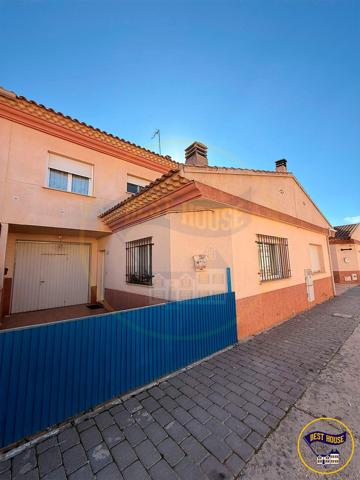 CASA ADOSADA EN VENTA EN INIESTA photo 0