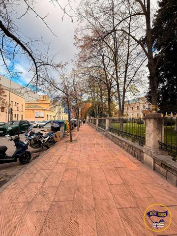 PISO EN VENTA EN EL CENTRO DE CUENCA photo 0