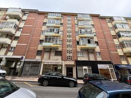 Piso En venta en C. Naranco, Oviedo photo 0