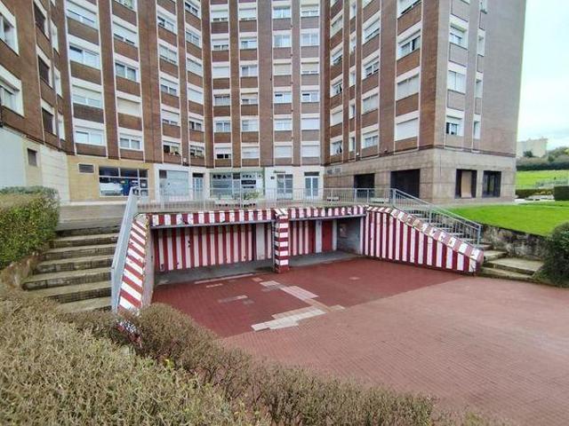 Parking En alquiler en Llaranes, Aviles photo 0