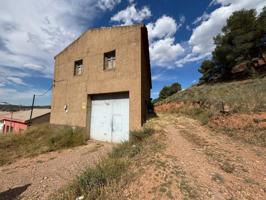 Se vende terreno urbano con nave industrial en Morata de Jalón photo 0