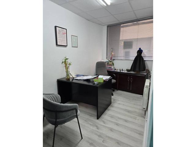 Se vende local comercial en Calle Barcelona de Zaragoza photo 0