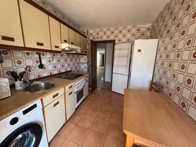 Se vende amplio piso en Illueca photo 0