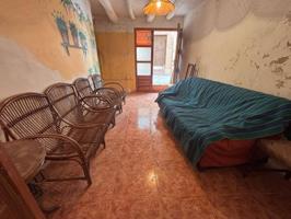 Se vende casa en Gotor photo 0