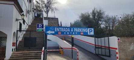 Parking En venta en Baeza photo 0