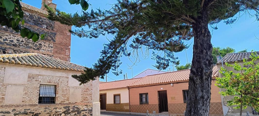 MAGNIFICA CASA DE PUEBLO JUNTO A PLAZA photo 0