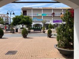 Local comercial a la venta en la Plaza del Ayuntamiento de Altea photo 0