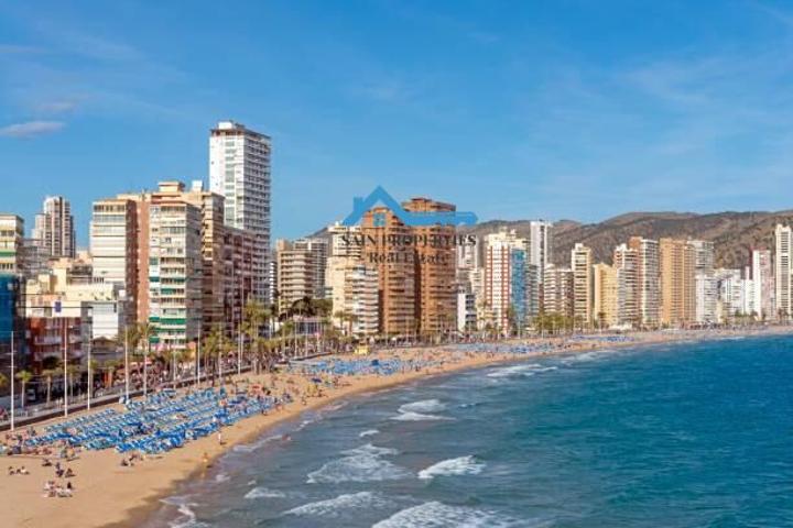 Plaza de Garaje Cabinado en Zona Levante Benidorm photo 0