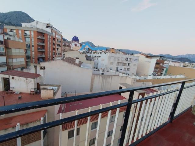 Luminoso piso a la venta en Callosa photo 0