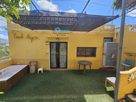 Coqueta casa de campo con terreno en La Nucia photo 0