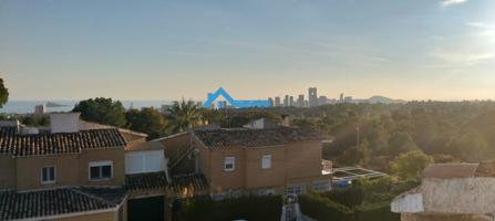Chalet pareado a la venta en Benidorm photo 0