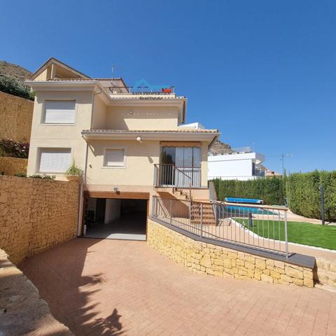 Chalet de lujo en venta en Golf Bahía, con piscina y garaje photo 0