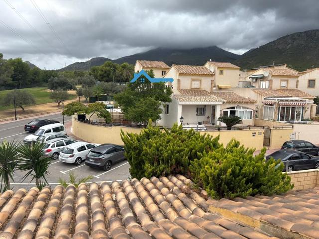 Encantador chalet independiente en esquina en la Urbanización La Alberca, Polop. photo 0