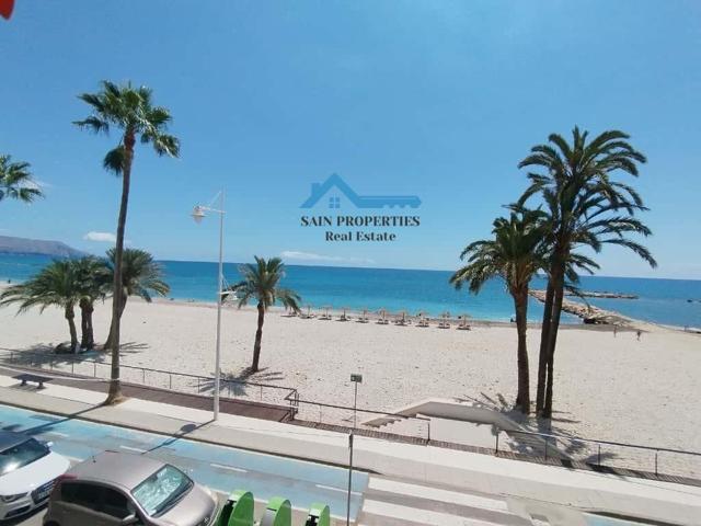 Venta bonito y luminoso piso en Altea, primera línia de playa photo 0