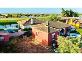 Casa en venta en Chiclana de la Frontera photo 0