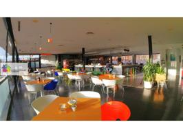 se vende Bar- Restaurante en buena zona de León, amueblado, totalmente exterior, con todo lo necesario para trabajar photo 0