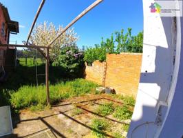 se vende piso con jardín o zona para plantar, en Villanueba de Carrizo, a 28min de León, totalmente exterior, con garaj photo 0