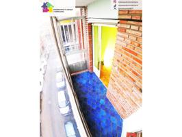 se vende piso para reformar de 3 habitaciones, un baño, terraza en la habitación principal, Rampa de acceso a discapaci photo 0