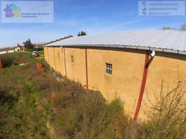 se vende terreno rústico de 5.097m2, dispone de dos naves de almacenamiento de 462m2, en Villavante, se encuentra al lad photo 0