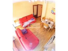 se vende piso de dos habitaciones, un baño, cochera, trastero en Navatejera, al lado del polideportivo municipal, es una photo 0