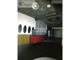 se alquila negocio de hostelería en Astorga, como bar, puff musical, con todo lo necesario para abrir sin tener que inve photo 0