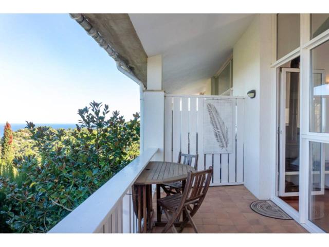 Adosado esquinero con vistas en Begur photo 0