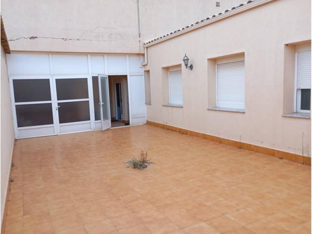 VENTA CASA PLANTA BAJA CALLE CANALEJAS photo 0