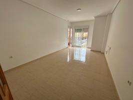 Piso En venta en Almoradí photo 0