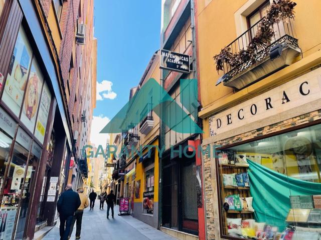 ¡SE VENDE EDIFICIO EN PARTE ANTIGUA DE CÁCERES! 🏢✨ photo 0