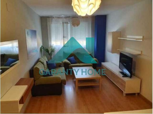 ¡SE ALQUILA APARTAMENTO AMUEBLADO EN ZONA JUNQUILLO, CÁCERES! 🏡✨ photo 0