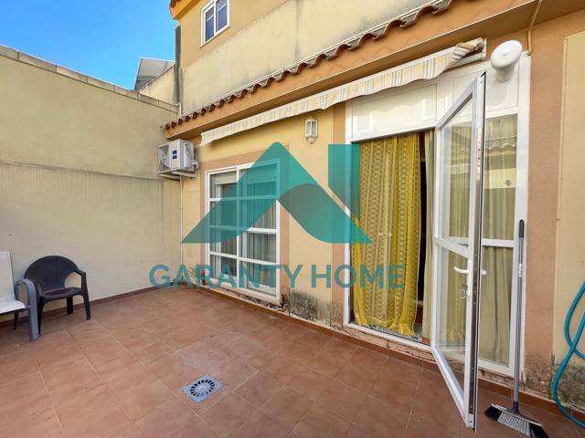 ¡SE VENDE ADOSADO REFORMADO EN RESIDENCIAL SAN JORGE, CÁCERES! 🏡✨ photo 0