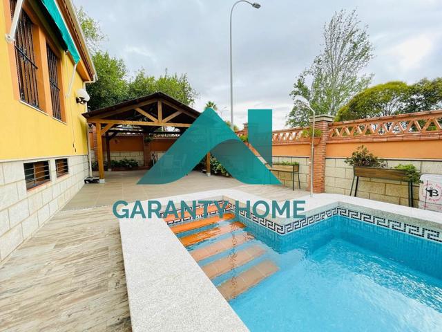 SE VENDE CHALET EN CASTELLANOS photo 0