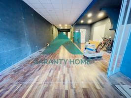 ¡SE VENDE O SE ALQUILA LOCAL COMERCIAL EN ZONA CASTELLANOS, CÁCERES! 🏢✨ photo 0