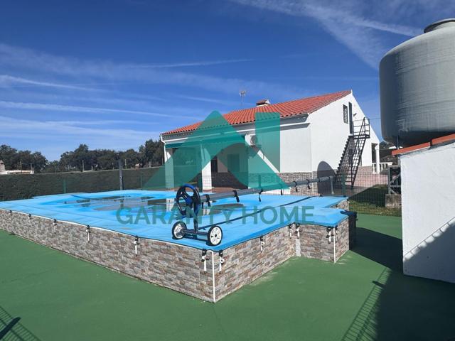 SE VENDE CASA DE CAMPO EN ZONA CARRETERA DE BADAJOZ, CÁCERES 🔹 photo 0