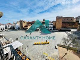 ¡SE VENDE HOSTAL EN PLAZA MAYOR, CÁCERES! 🏨✨ photo 0