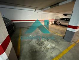 ¡SE VENDE PLAZA DE GARAJE EN ZONA EROSKI, CÁCERES! 🚗✨ photo 0