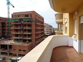 Se alquila apartamento en zona EROSKI photo 0