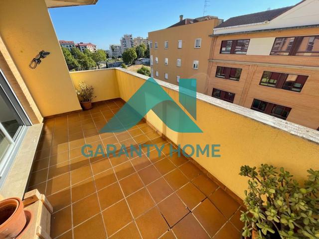 🏡 ¡SE VENDE PISO EN ZONA EROSKI, CÁCERES! ✨ photo 0