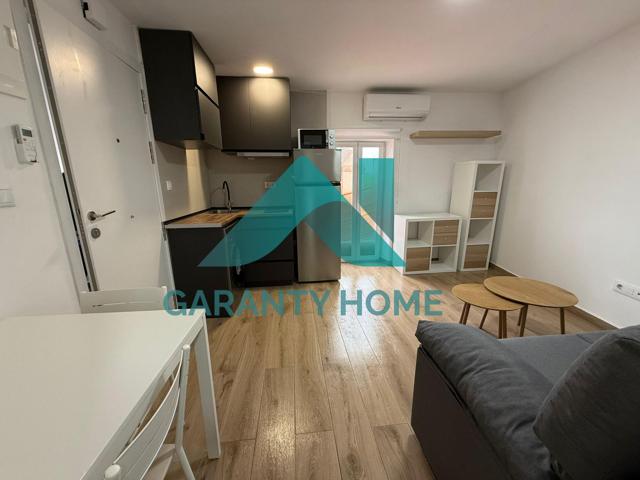 ESTUDIO A ESTRENAR EN PLENA PARTE ANTIGUA – ENCANTO Y CONFORT 🏡✨ photo 0