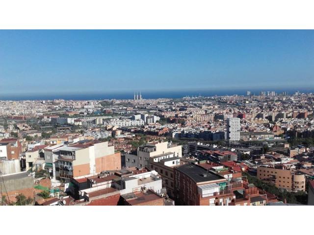 Piso En venta en Barcelona photo 0