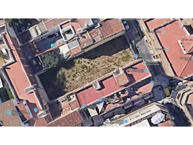 Alta Rentabilidad: Solar Urbano con Potencial para 6 Pisos + Parkings photo 0