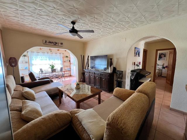 CHALET INDEPENDIENTE CON APARTAMENTO Y PISCINA PRIVADA. photo 0