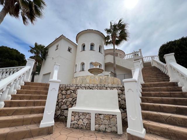 CHALET UNICO EN ALTEA ZONA DON CAYO photo 0