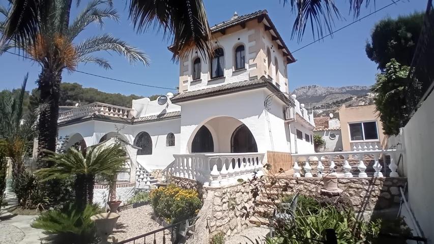 CHALET INDEPENDIENTE CON ENCANTO photo 0