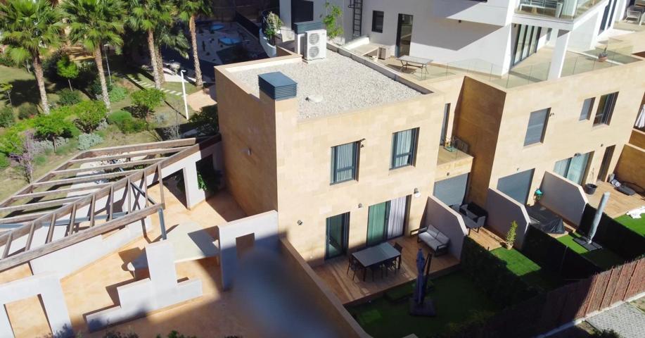 CHALET ADOSADO VILLAJOYOSA photo 0
