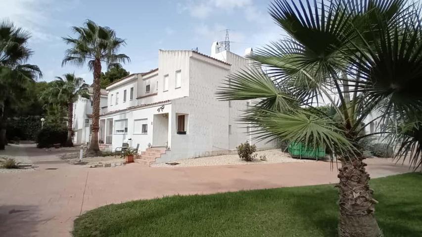 BUNGALOW ADOSADO DE ESQUINA EN LA NUCIA photo 0