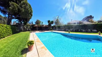 Casa independiente con piscina en venta en Jerez de la Frontera, España | ABA Expertos Inmobiliarios photo 0