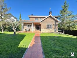 Chalet independiente con piscina, jardín y zona de juegos en exclusiva urbanización de Punta Galea (Las Rozas) Madrid_ABA EXPERTOS INMOBILIARIOS photo 0